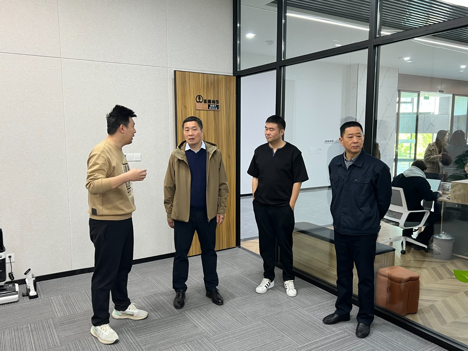 1744042896555487.jpeg 1744042896555487.jpeg