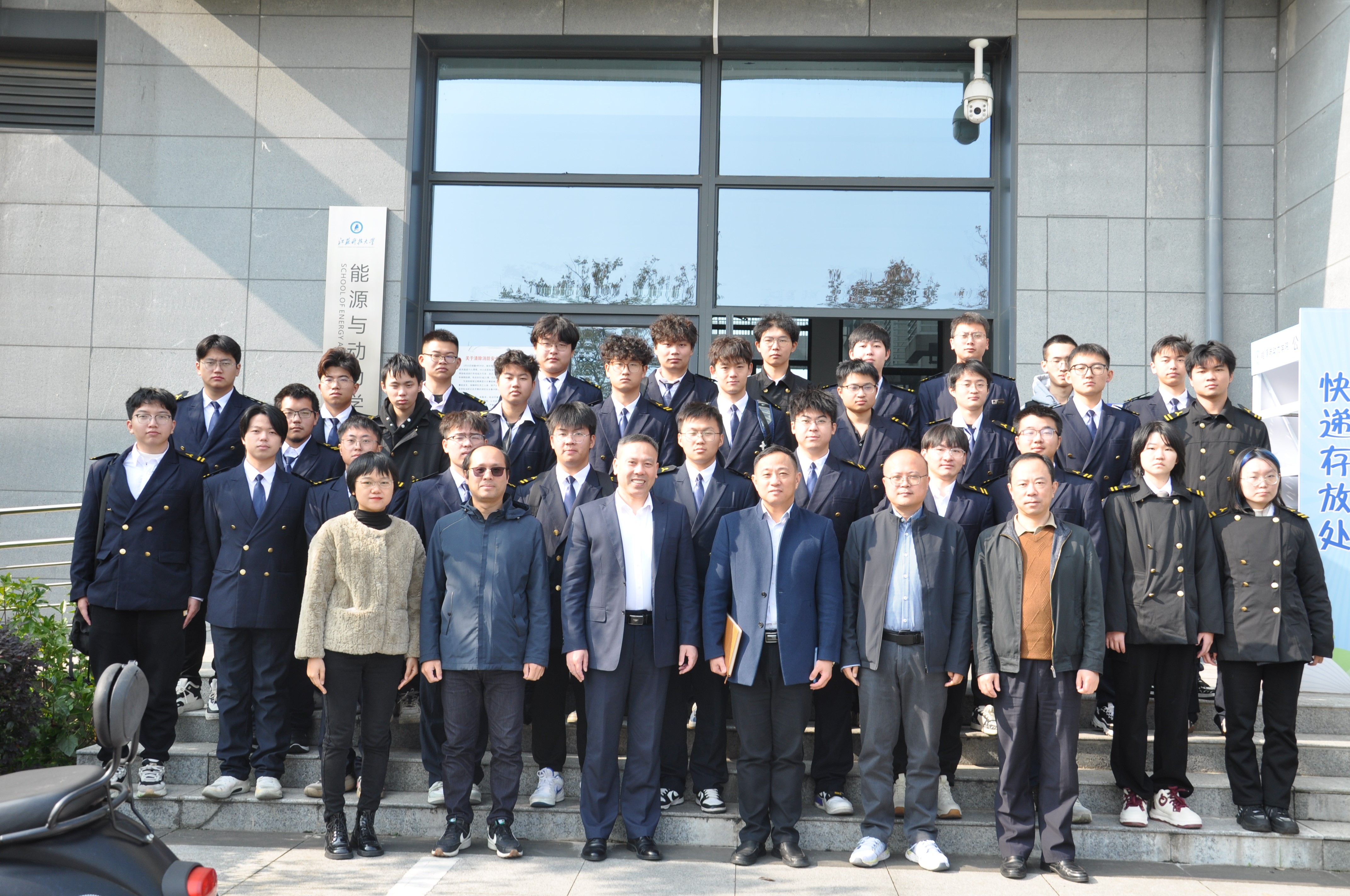 1732543754780249.jpg 1732543754780249.jpg